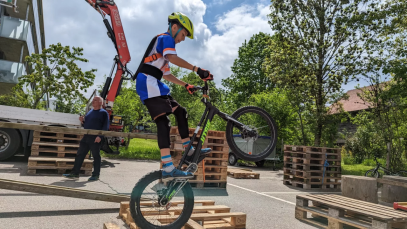 Velo Trial